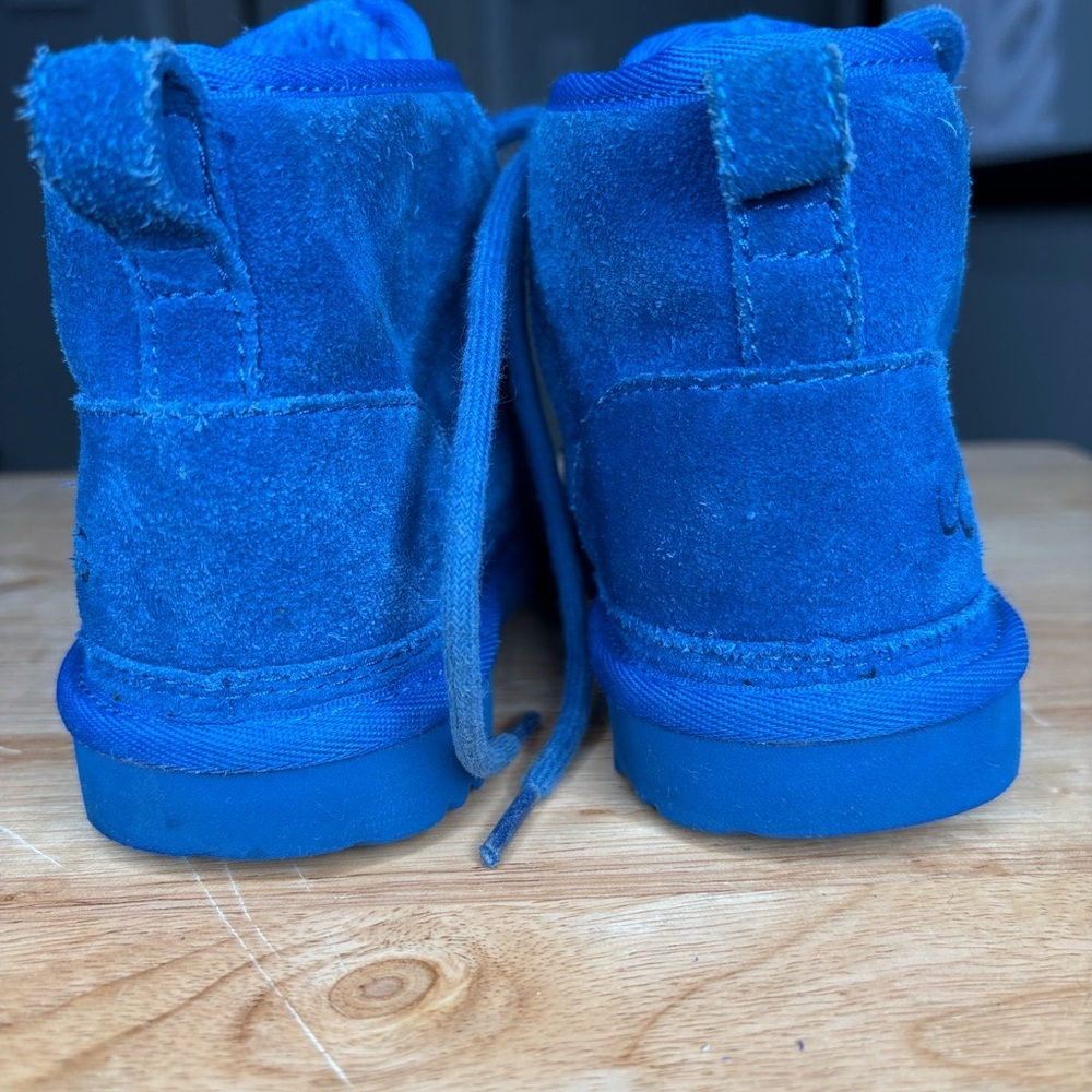 Kid's UGG Neumel II | cobalt blue | sz 1 | GUC - Picture 5 of 8